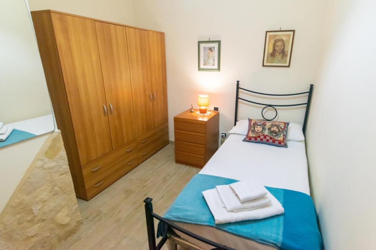 Corallo Holiday House Acitrezza Ачитрецца Экстерьер фото