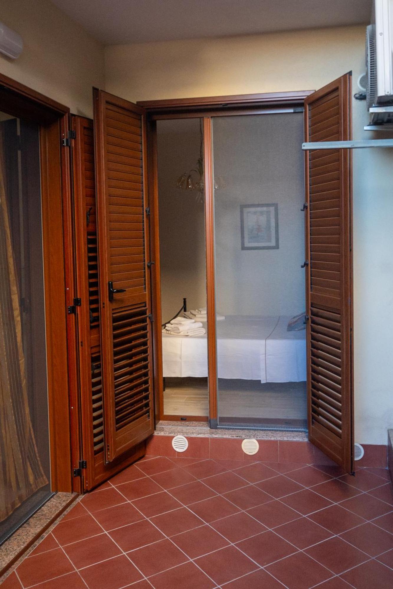 Corallo Holiday House Acitrezza Ачитрецца Экстерьер фото